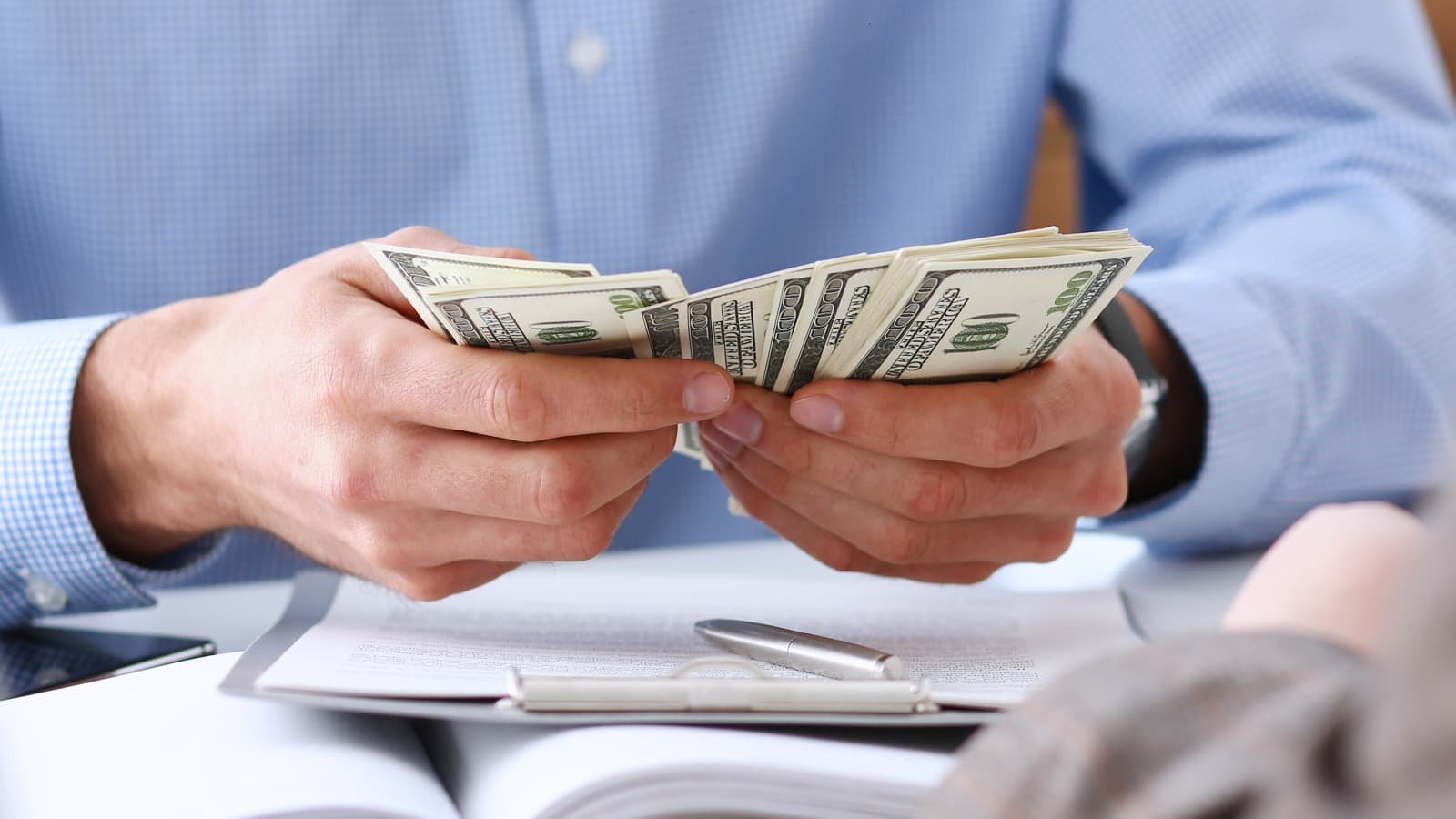 AS LONG AS YOU WORK, YOU CAN DEDUCT BUSINESS EXPENSES DOLLAR FOR DOLLAR