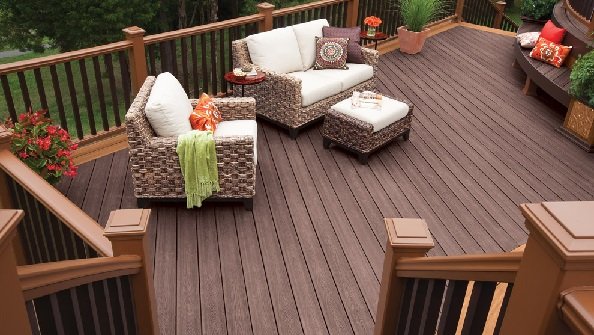All About Decks: What Materials To Use & What Style To Choose